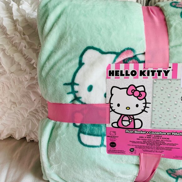 NEW Hello Kitty Plush Green Blanket with Mushrooms - Twin Size - Picture 2 of 3